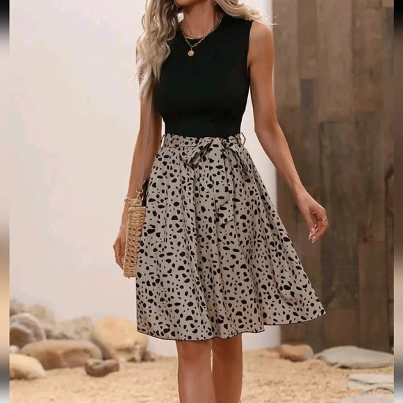 Dalmatian Print Belted Dress - Picture 4 of 6